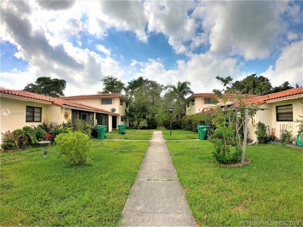 North Garden Villas, 13926 NE 4th Ave #C C, Golden Glades, Florida 33161, image 2