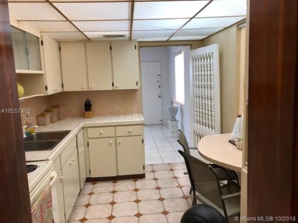 Sunkist Grove, 1405 NW 124th St, North Miami, Florida 33167, image 2