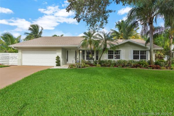 Live Oaks, 14661 SW 141st Pl, Country Walk, Florida 33186, image 2