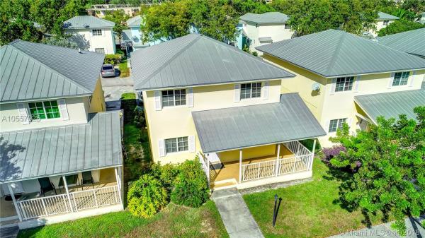The Villas Of St Agnes, 425 NW 19th Ln #20, Miami, Florida 33136, image 3