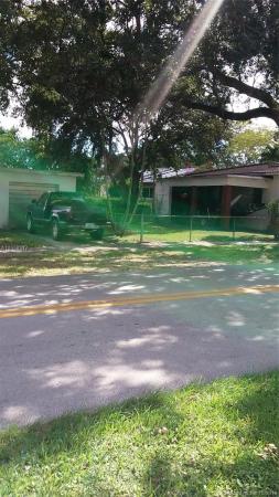 Country Club Estates, 61 Hammond Dr., Miami Springs, Florida 33166, image 2