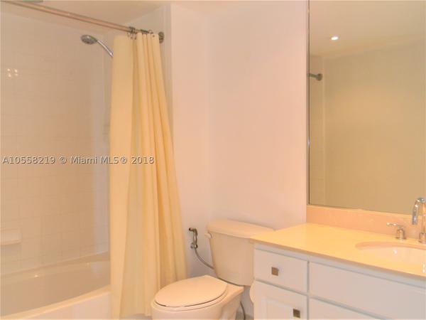 Cite On The Bay East, 2000 N Bayshore Dr #708, Miami, Florida 33137, image 3