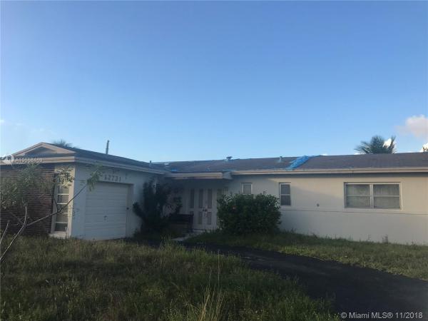 Royale Green, 12731 SW 47th Ter, Kendale Lakes, Florida 33175, image 2
