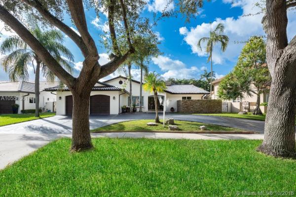 Royal Oaks, 7976 NW 162nd St, Miami Lakes, Florida 33016, image 2