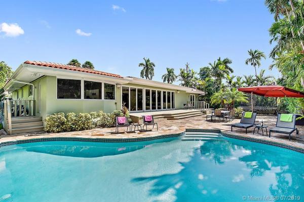 9550 Broadview Ter, Bay Harbor Islands, Florida 33154, image 2