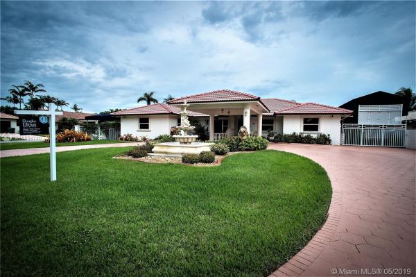 Villas Del Rey, 385 NW 119th Ct, Tamiami, Florida 33182, image 2