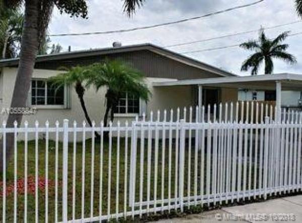 Rainbow Gardens, 15371 Railroad Dr, Miami Gardens, Florida 33054, image 2