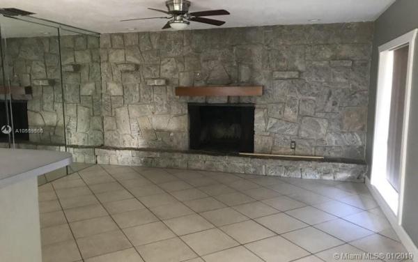 Bel Aire, 9423 Sterling Dr, Cutler Bay, Florida 33157, image 2
