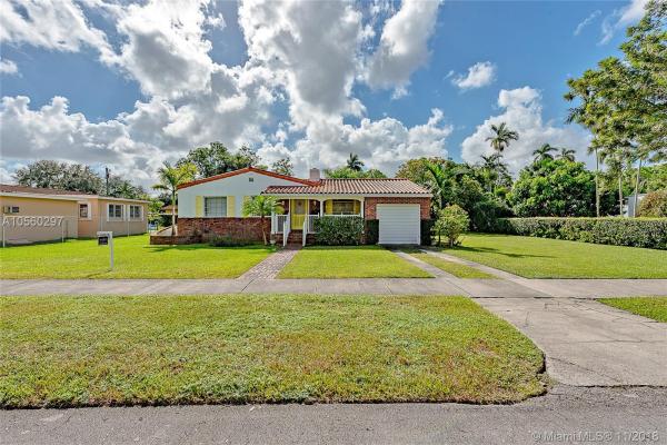 Country Club Estates, 870 Morningside Dr, Miami Springs, Florida 33166, image 2