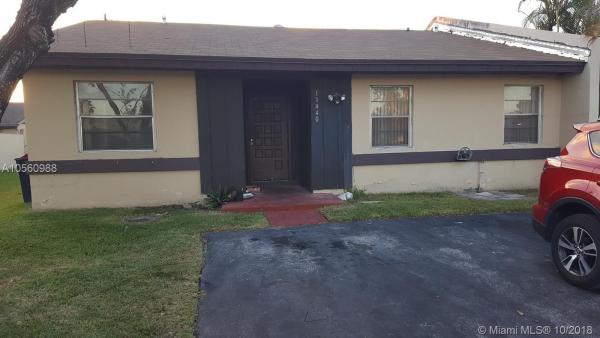 Devon Aire Villas, 11440 SW 122nd Pl, The Crossings, Florida 33186, image 2