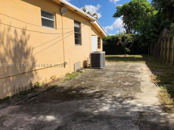 Miami Gateway, 925 SW 75th Ave, Coral Terrace, Florida 33144, image 2