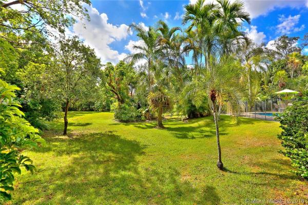 Holiday Estates, 12200 SW 74th Ct, Pinecrest, Florida 33156, image 2