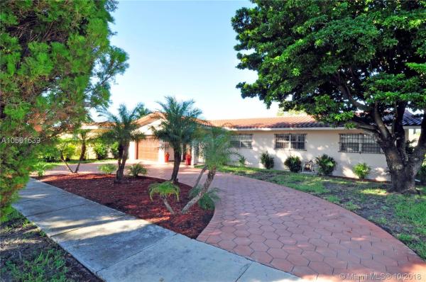 Darlington Manor, 6120 SW 94th Pl, Sunset, Florida 33173, image 2