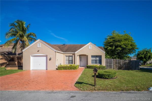Lakes Of Avalon, 8041 NW 191st St, Hialeah, Florida 33015, image 2