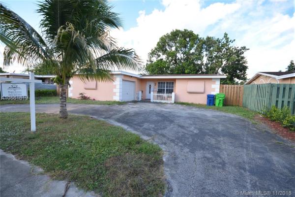 Sunrise Golf Village, 6831 NW 25th St, Sunrise, Florida 33313, image 2