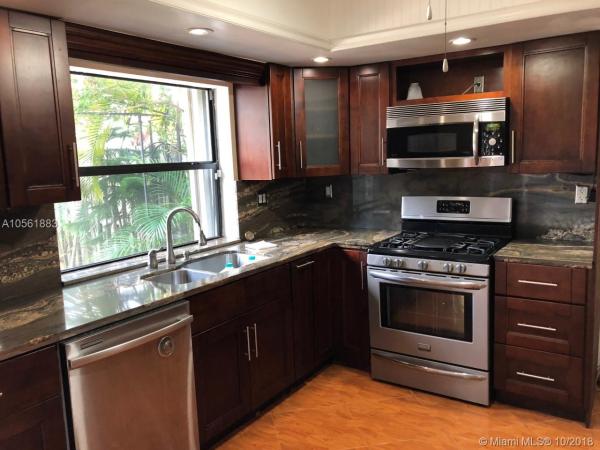 Sabal Chase, 10512 SW 112th Ave, Kendall, Florida 33176, image 2