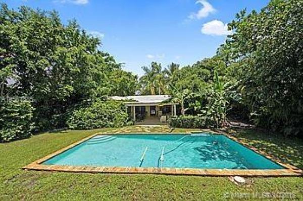 Ademar Park, 958 NE 84th St, Miami, Florida 33138, image 2