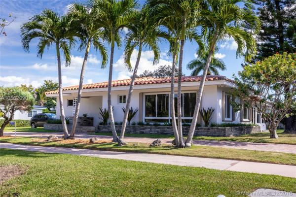 Riviera Circle, 3623 Riviera Dr, Coral Gables, Florida 33134, image 2