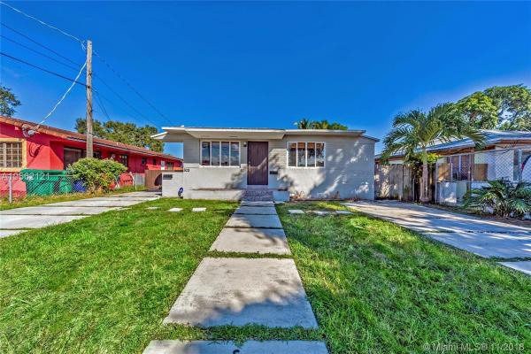 Comfort Gardens, 801 NW 32nd Pl, Miami, Florida 33125, image 2