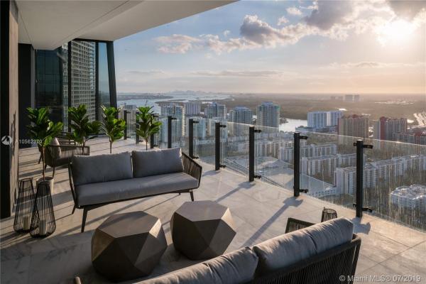 Muse, 17141 Collins Ave #3402, Sunny Isles Beach, Florida 33160, image 2