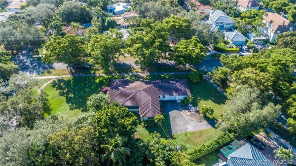 Riviera, 6219 Cellini St, Coral Gables, Florida 33146, image 2