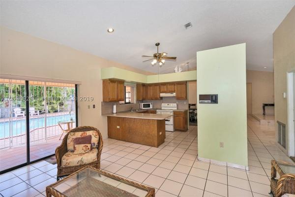 Kings Grant East, 15730 SW 147th Ave, Richmond West, Florida 33187, image 2