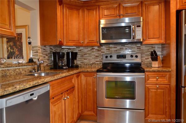 Lauderdale Oaks, 2900 NW 47th Ter #409A, Lauderdale Lakes, Florida 33313, image 2
