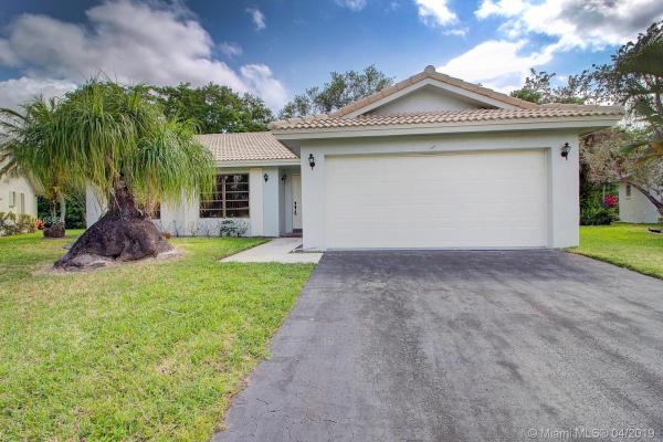 Cloverfield, 7956 Cloverfield Cir, Boca Raton, Florida 33433, image 2