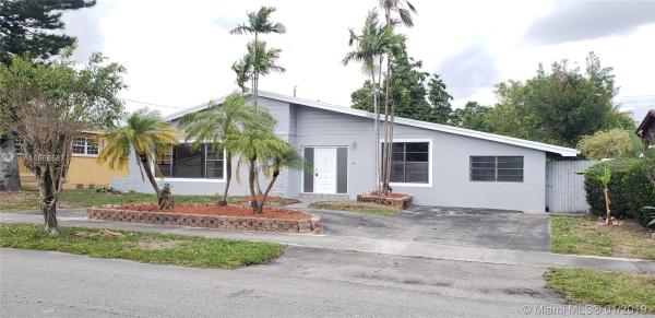 Pineapple Plantation, North Miami Beach, Florida 33162, image 2