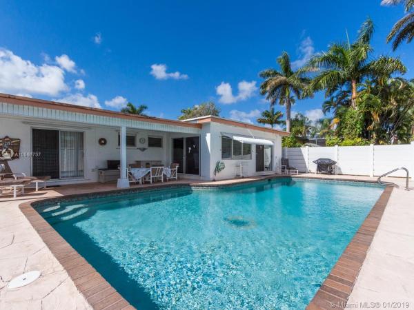 Flamingo Manors, 2111 N 14th Ter, Hollywood, Florida 33020, image 2