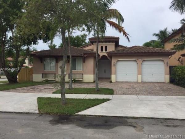 6518 SW 162nd Ct, Unincorporated Dade County, Florida 33193, image 2