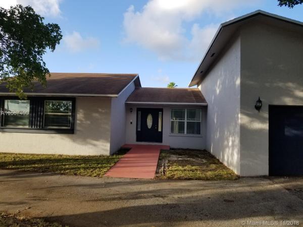 Cantisano, 10391 SW 168th St, Palmetto Estates, Florida 33157, image 2