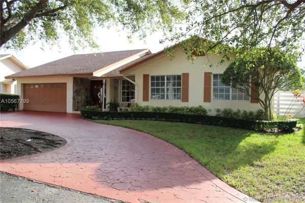Live Oaks, 14694 SW 140th Ct, Country Walk, Florida 33186, image 2