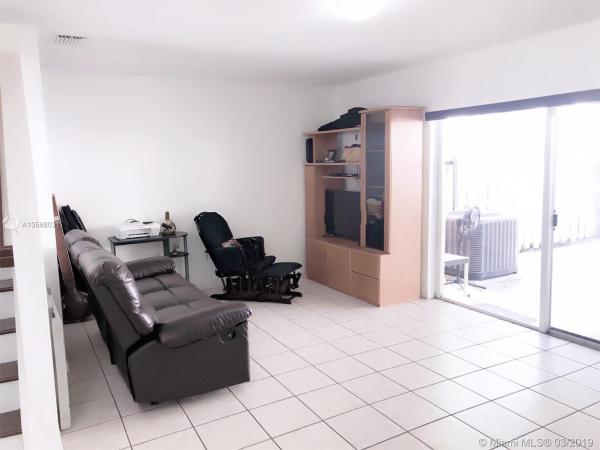 Weitzer Serena Lakes Townhomes, 14057 SW 179th St #14057, Richmond West, Florida 33177, image 2