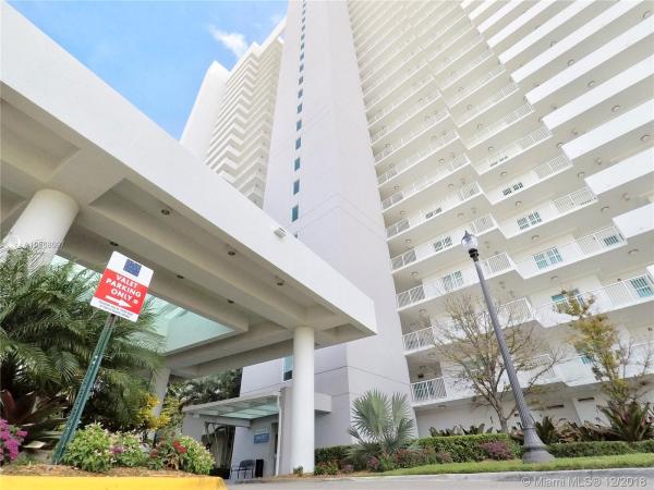 One Fifty One At Biscayne, 14951 Royal Oaks Ln #2006, North Miami, Florida 33181, image 2
