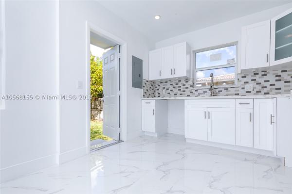 Country Club Estates, 616 East Dr, Miami Springs, Florida 33166, image 3