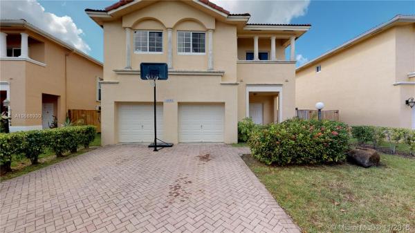 Twin Lake Shores East, 13850 SW 127th Ct, Three Lakes, Florida 33186, image 2