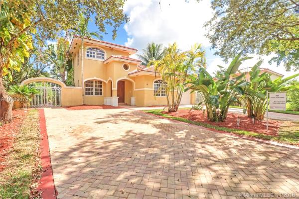 West Lakes Gardens, 15123 NW 87th Pl, Miami Lakes, Florida 33018, image 2