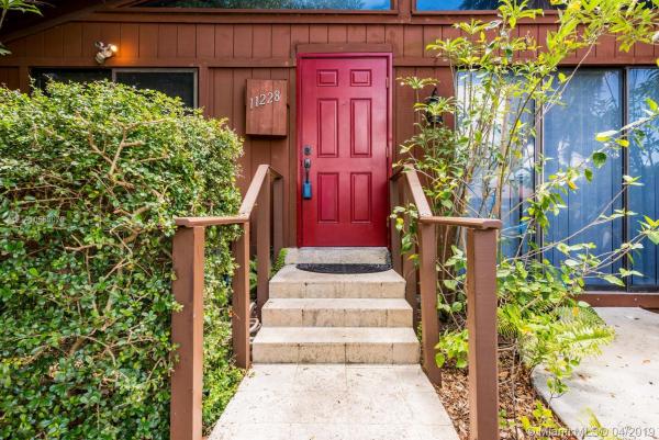 Pinetree Village, 11228 SW 114th Lane Cir, Kendall, Florida 33176, image 2