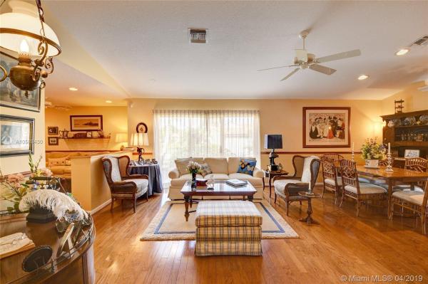Wedgewood At The Cascades, 11558 Colonnade Dr, Boynton Beach, Florida 33437, image 2