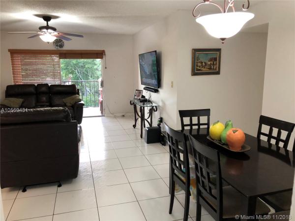 Ramblewood, 13701 N Kendale Lakes Cir #B-307, Kendale Lakes, Florida 33183, image 2