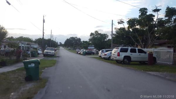 Hialeah Heights, 2727 NW 59th St, Brownsville, Florida 33142, image 2