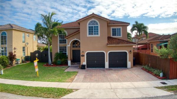 3303 SW 153rd Pl, Unincorporated Dade County, Florida 33185, image 2