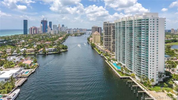 Hamptons South, 20201 E Country Club Dr #2005, Aventura, Florida 33180, image 2