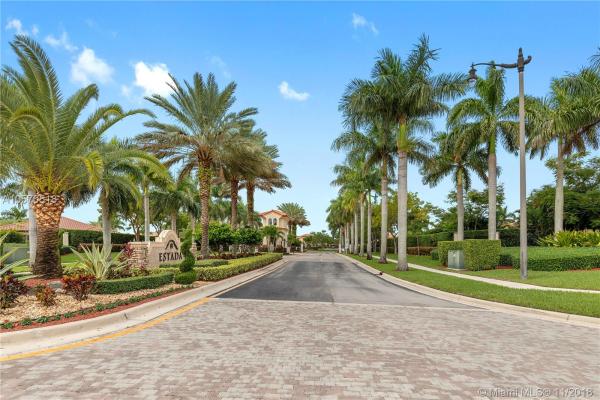 Estada, 3937 NW 87th Ave, Cooper City, Florida 33024, image 2