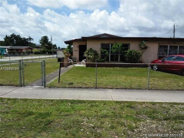 Carol City Gardens, 3920 NW 191st St, Miami Gardens, Florida 33055, image 2