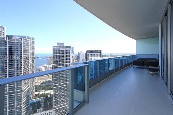 Epic Hotel & Residences, 200 Biscayne Boulevard Way #4908, Miami, Florida 33131, image 2