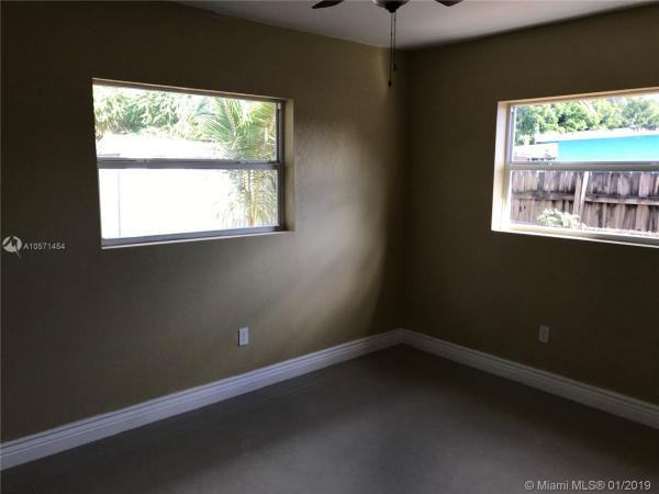 Carol City Gardens, 4033 NW 200th St, Miami Gardens, Florida 33055, image 2