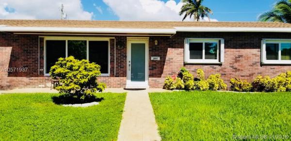 Bel Aire, 9847 SW 194th St, Cutler Bay, Florida 33157, image 2