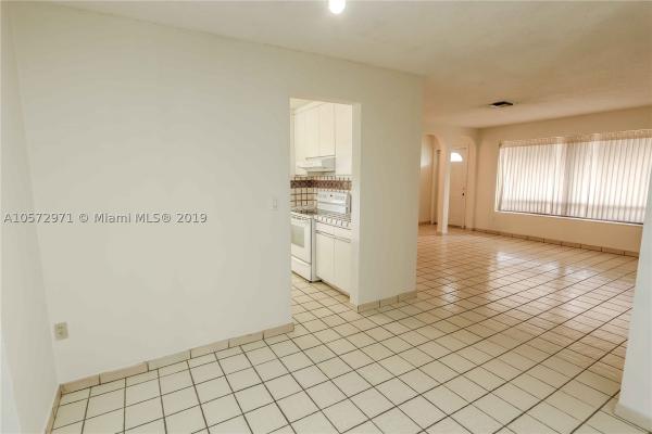 Coral Gardens, 9481 SW 25th Dr, Westchester, Florida 33165, image 3